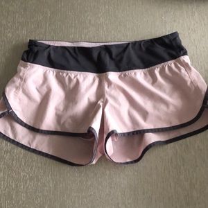 Lululemon shorts size 6